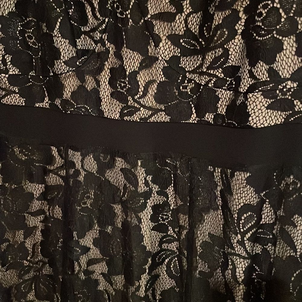 Torrid Black Lacey floral skater dress 🖤 - Picture 4 of 9